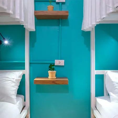 Bed Friends Poshtel-2